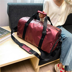 Trendy Large Capacity Weekender Duffel Waterproof Sports Gym Bag with Wet Pocket Portable Short-Distance Travel Bag for Women Versatile Crossbody Luggage Tote